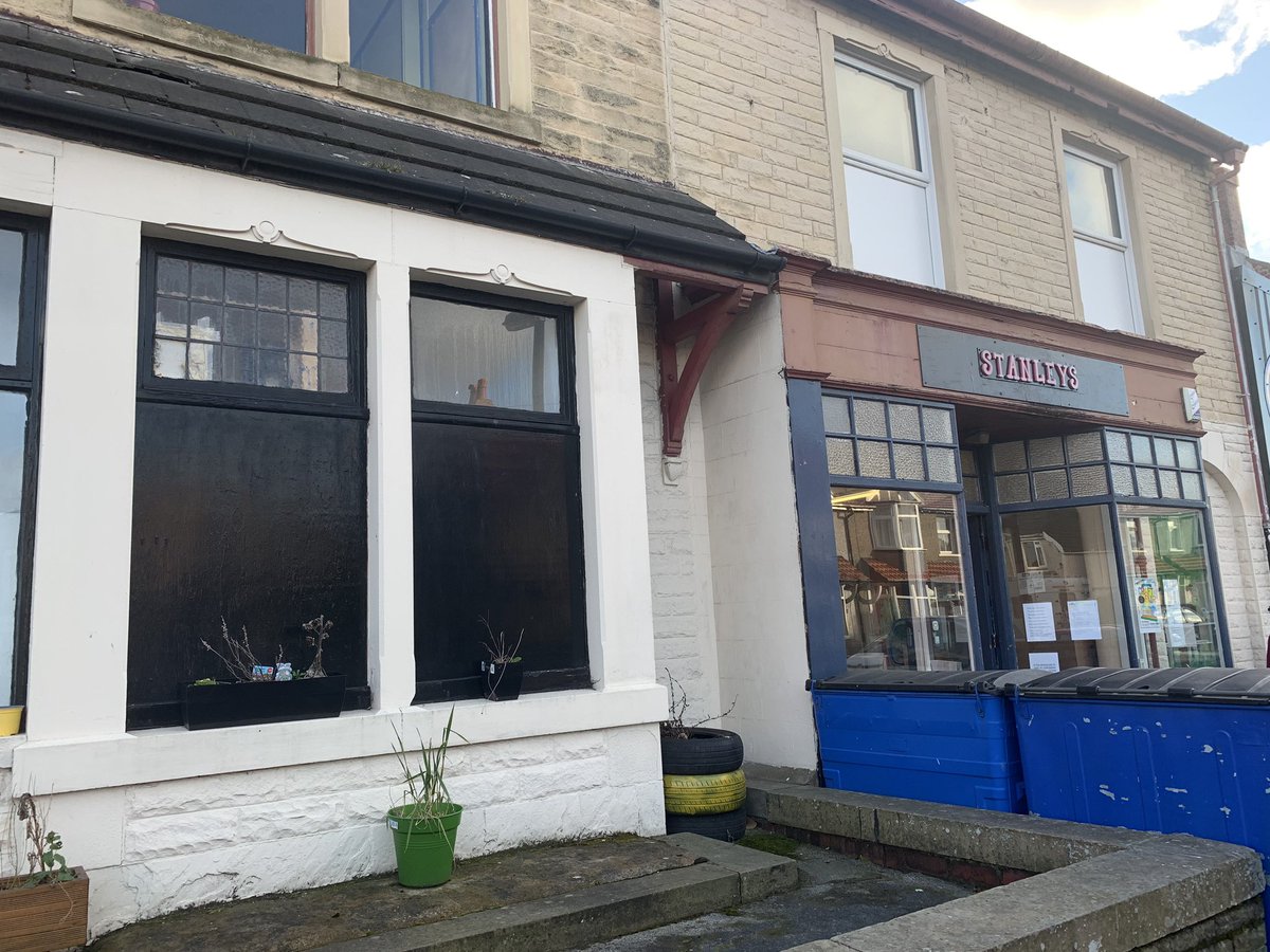 Think_Become's tweet image. THREAD: Today I met some of the amazing team at @stanleys_cc Morecambe.

Every Tuesday they feed over 80 people in the community who struggling under austerity.

Boris says politicians need to focus on the needs of the country, why is he not concerned about these people&apos;s needs?