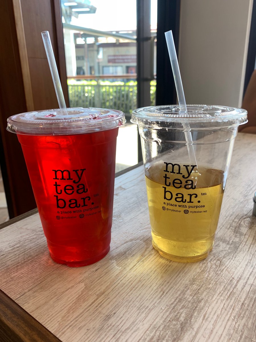 FIUSPC's tweet photo. Come out to Poets &amp; Tea with SPC tomorrow and have a sip of customized tea from My Tea Bar! We can’t wait to see you there! #fiuspc https://t.co/yU2Sji1Lsg