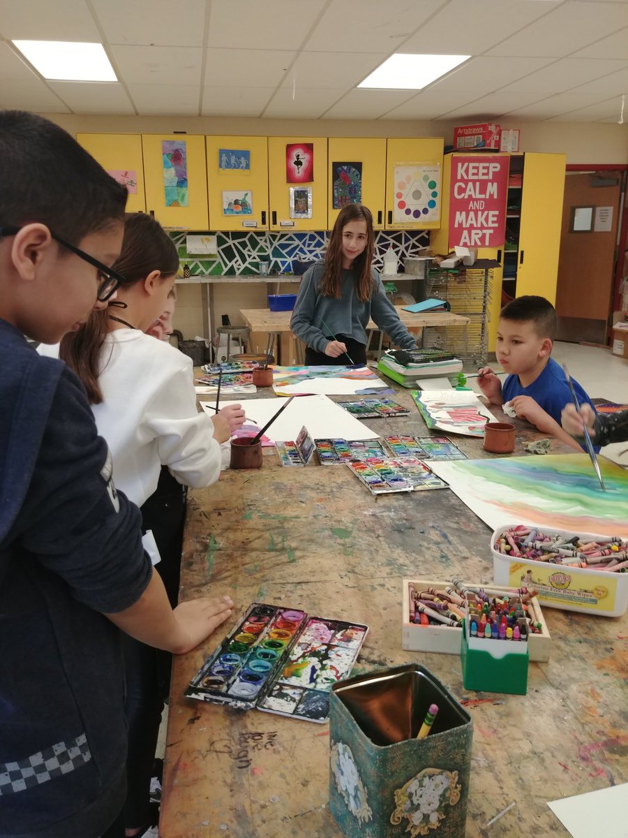 ArtWithSig's tweet photo. Creating painted papers to prepare for our castle collages. #collaboration #collage #paintedpapers #middleschoolart #castles #imagination #dragons https://t.co/XprdPamPX6