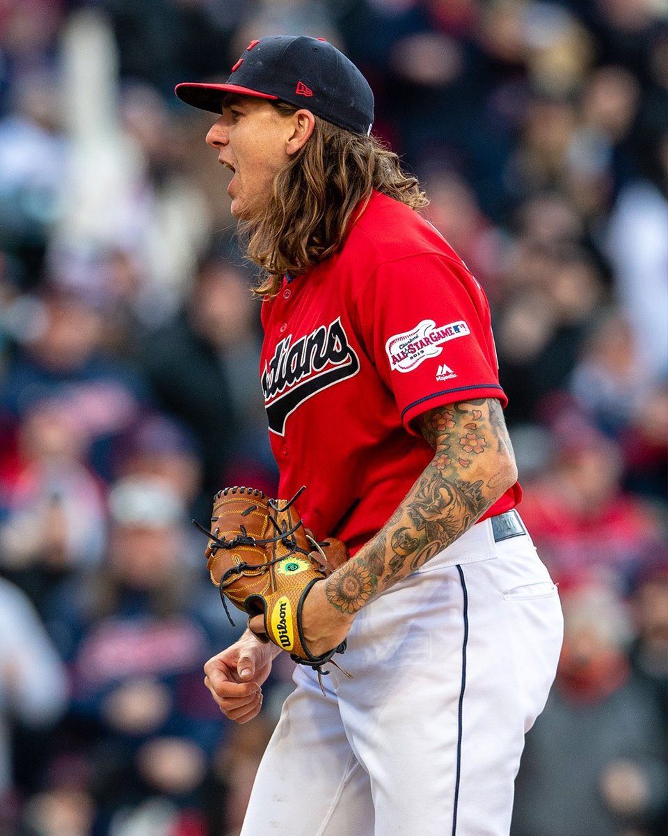 MikeClevinger's tweet photo. Yesterday was the epitome of what an ⚡️ɆⱠɆ₵₮Ɽł₵ ₣₳₵₮ØⱤɎ⚡️ is, keep bringing that energy Cleveland ✌️🌞 https://t.co/09xWnki2Fh