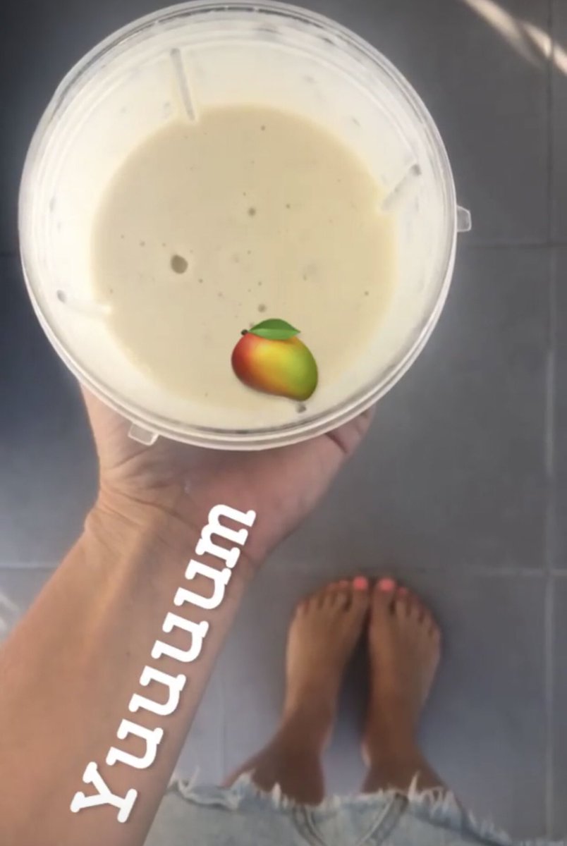 angeschriber's tweet image. Mango morning shake . Absolutely love these amazing smoothies