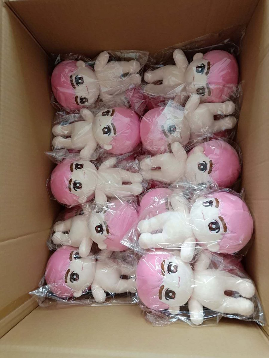 gtop_doll's tweet photo. 🎉🎉🎉
ToGether Doll Photo by Factory
The gifts pins is also produce now^^

📦Shipping will start on maybe 4/25
I send out all the order before 4/30
Thank u 🙇🏻‍♂️🙏🏻 https://t.co/2hdt8rClUK