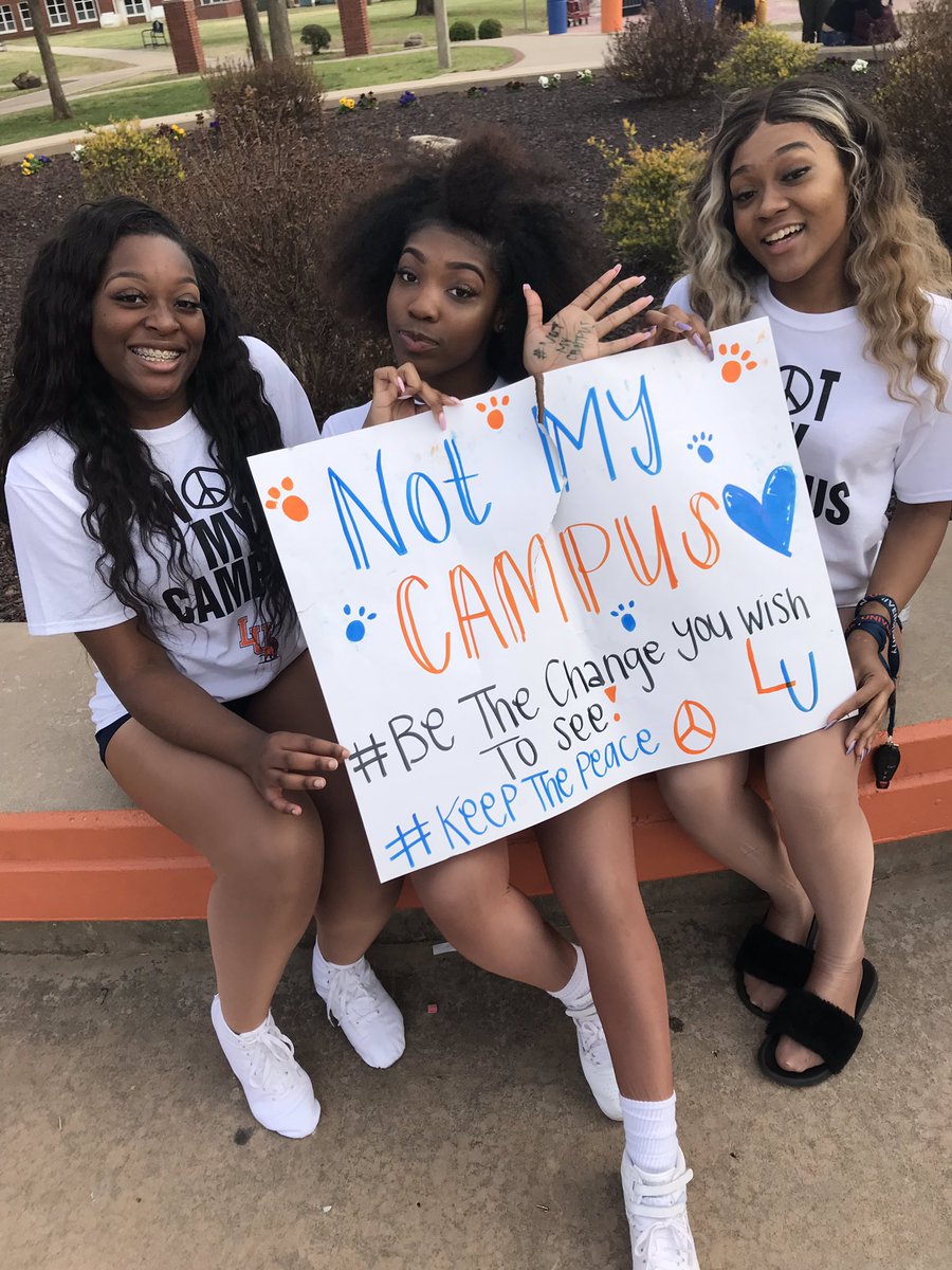 destinymyles200's tweet photo. #NOTMYCAMPUS #LangstonUniversity @trt_langu 🧡💙🧡💙 https://t.co/UJRAvSHGEn