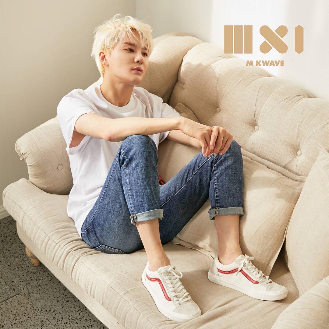 XIA_Picnic's tweet photo. 🌼준수의 스윗한 화보컷 공개!🌼
큐티뽀짝한 #김준수 는 사랑입니다 👀🍦

준수의 #HYGEE 타임🌿
#KWAVE M54호와 함께한
다양한 화보컷들과 #인터뷰 놓치지 마세요😎

🔜 M54호 매거진 → https://t.co/MFpQshHOOw

#JUNSU #XIA #金俊秀 #시아준수 #ジュンス
#XIAJUNSU #XIA준수 https://t.co/afSOwOPYf1
