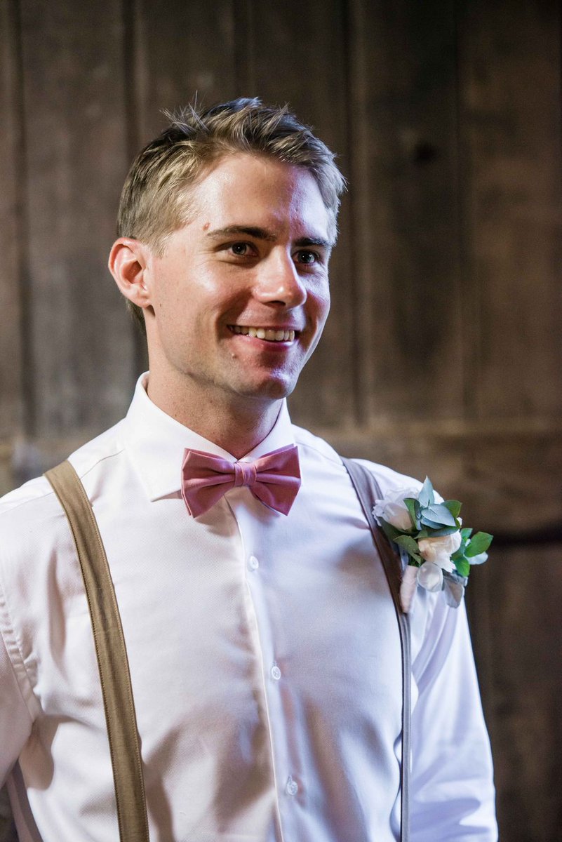 MattEdwards001's tweet photo. How good is this pant, shirt and braces and bowtie combo! Nick looking very Dapper in deed.
#weddingphotography #love #toowoombawedding #toowoombaweddings #countrywedding #lookslikefilm #toowoomba #heyheyhellomay #qldbride #junebugweddings #lovefolk #loveauthentic https://t.co/R9KZ0yrSHH