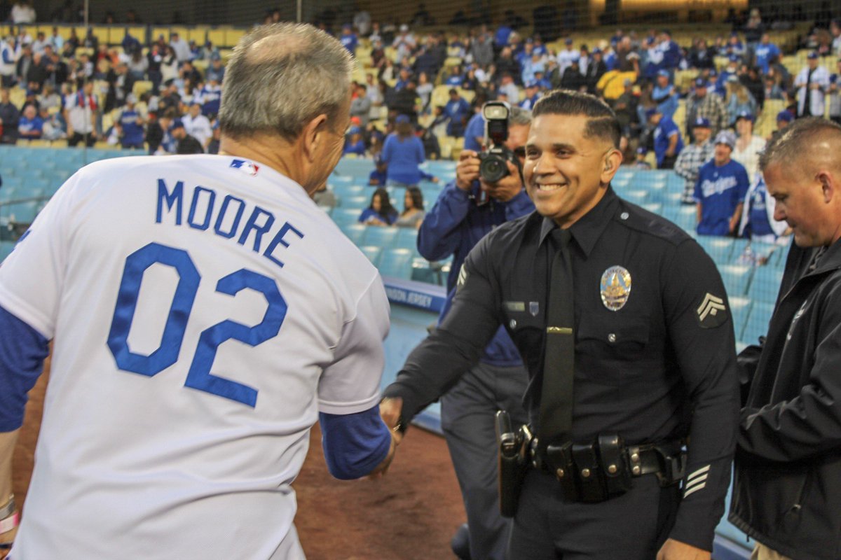 LAPDChiefMoore's tweet photo. Thank you to the @Dodgers Organization for taking time to recognize the heart, dedication, &amp; pride the men and women of the LAPD—&amp; law enforcement as a profession—exhibit while wearing a badge. Now to the task at hand...the boys in blue getting LA a win one grand-slam at a time. https://t.co/eOqkZ5aYLL