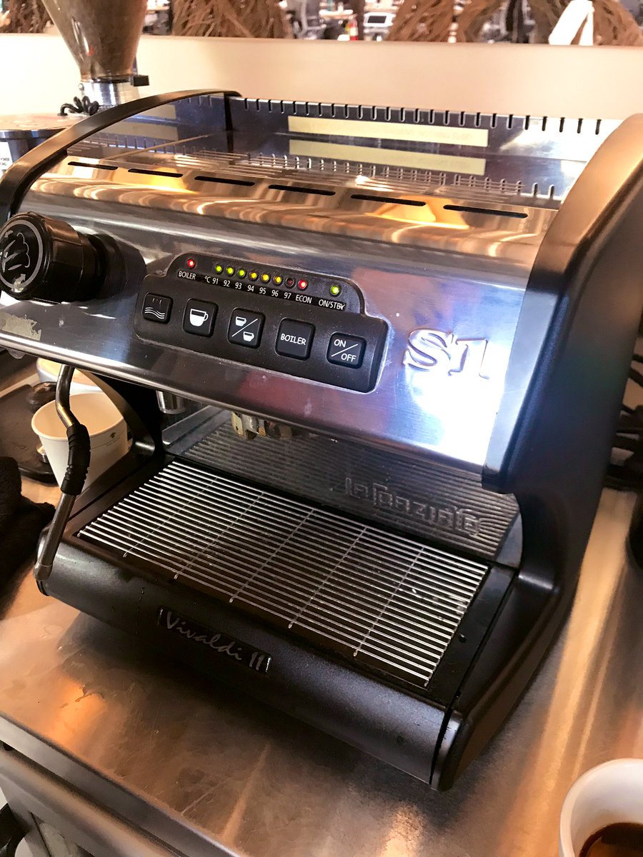 mrjaysamson's tweet photo. After the all important first-day onboarding. It’s crucial to learn how this works. #dailythoughts #espresso @LaSpaziale https://t.co/jyXpJDzPlK