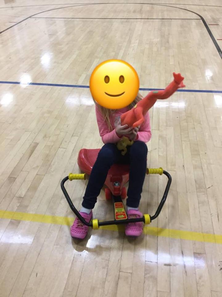 NXiongPE's tweet photo. Celebrating some of my awesome kiddos today! #AutismAwarenessDay #adaptedPE https://t.co/sgcrvjReXl