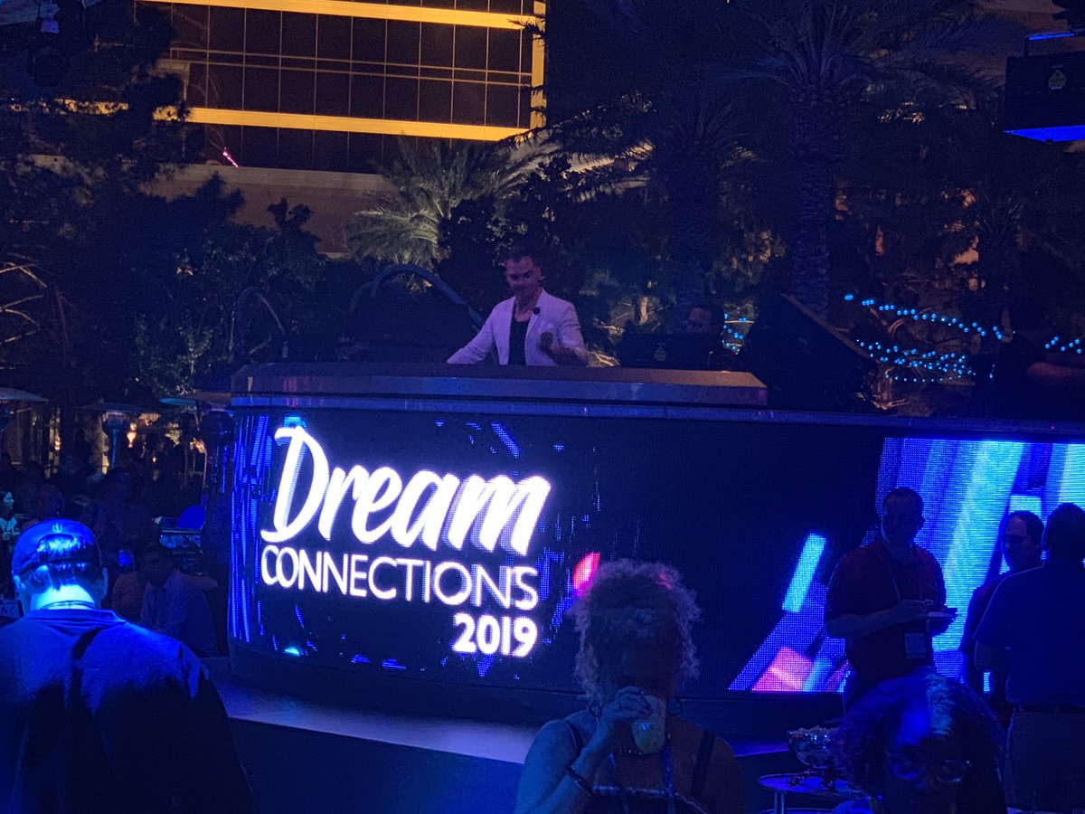 Elisa__Soto's tweet photo. #Ulticonnect sure knows how to throw a party!  So much fun at Tuesday’s Customer Appreciation event! https://t.co/ypPDienRPr