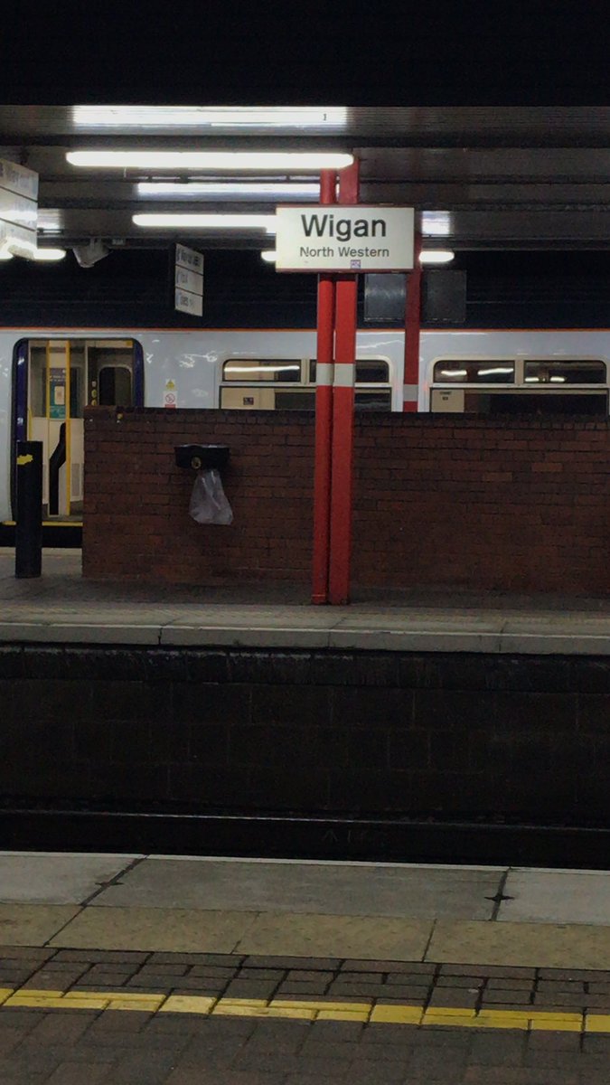 k_pendlebury18's tweet photo. Early start today! En route to London for the DBP Global conference, looking forward to it, every days a school day! #DBP #DisabilityBestPractices #DiversityandInclusion #SodexoDiversity https://t.co/DIVknkJsjz