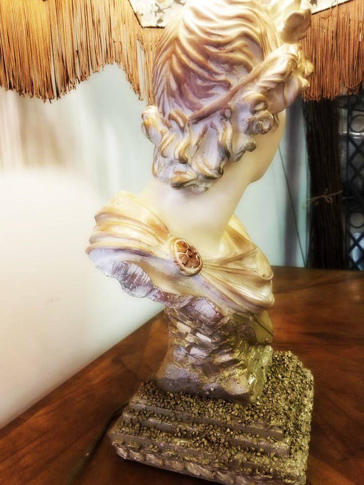 consignitbc's tweet photo. Apollo Belvedere Bust Lamp with Victorian Fringe Shade (32"x 20"H) $140

Go to https://t.co/cWILzsq5GN for current price and status!

#Belvedere #bustlamp #Consignit #usedfurniture #TriCities #MapleRidge https://t.co/lvb5uKmV0R