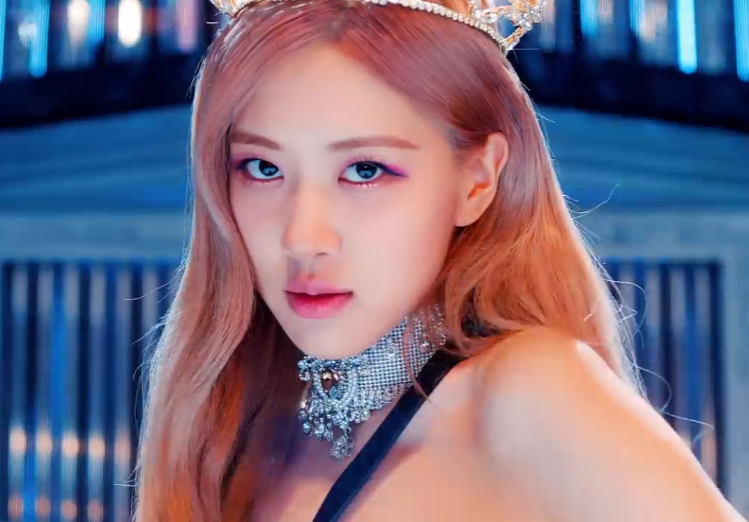 MyDreamaze's tweet photo. So look at them
Is coming... #KILLLTHISLOVE #THEYKILLUS #BLACKPINK #JENNIE #LISA #JISOO #ROSÉ https://t.co/p6FWyneBvy