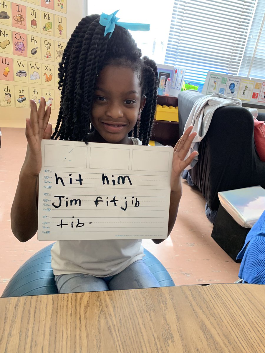 MsZellhofer's tweet image. She left me speechless today. Every day, she has become more and more independent. It’s a really great moment when a student is able to read and spell words with absolutely no assistance. @ScottsBranchES @franbowman1 #teacherlife #multisensoryteaching #readingrockstar