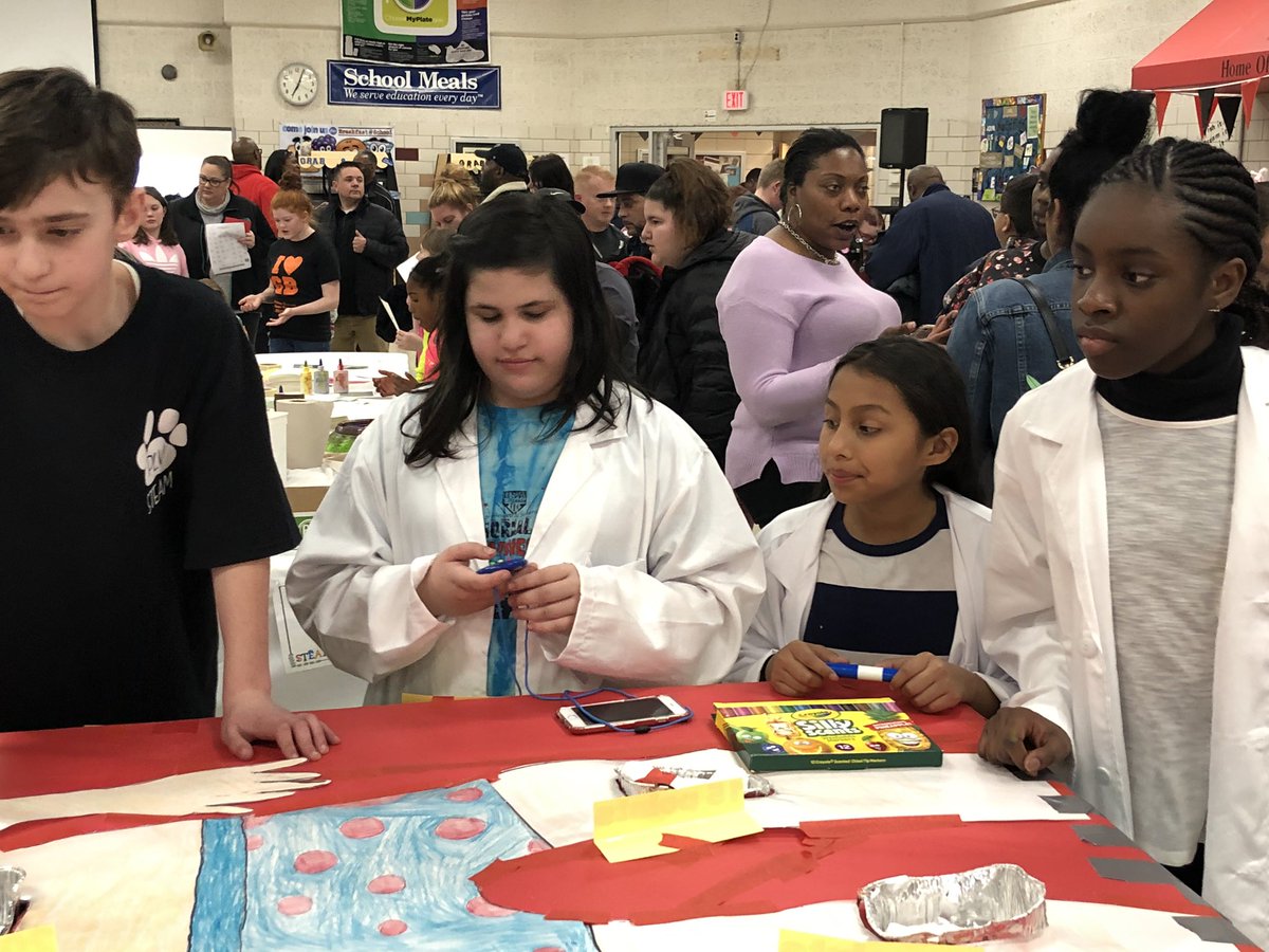 DougTimm34's tweet photo. Such a great group tonight! #csdsteam #cddolphins not all of them. https://t.co/YlXNFkP4TZ