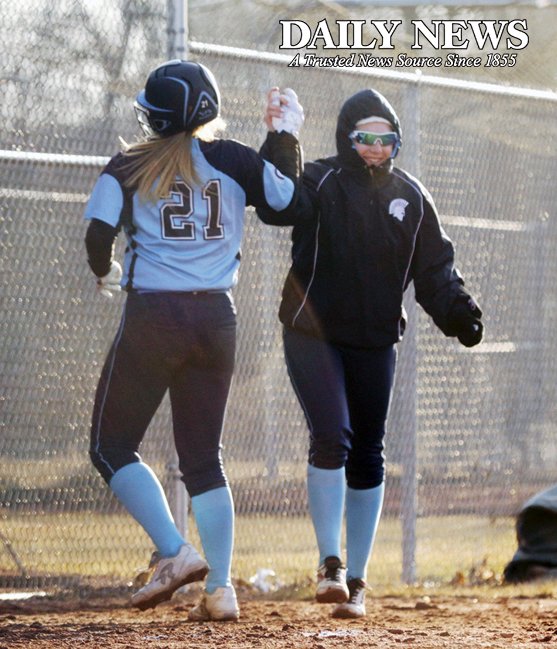 JEhlkeITV's tweet image. @athletics_bend with a huge win over Cedarburg today, 10-0. More images on gmtoday.com and full coverage in tomorrow's @WestBendNews 
#wissb #WBDN #ConleyMedia #Photojournalism