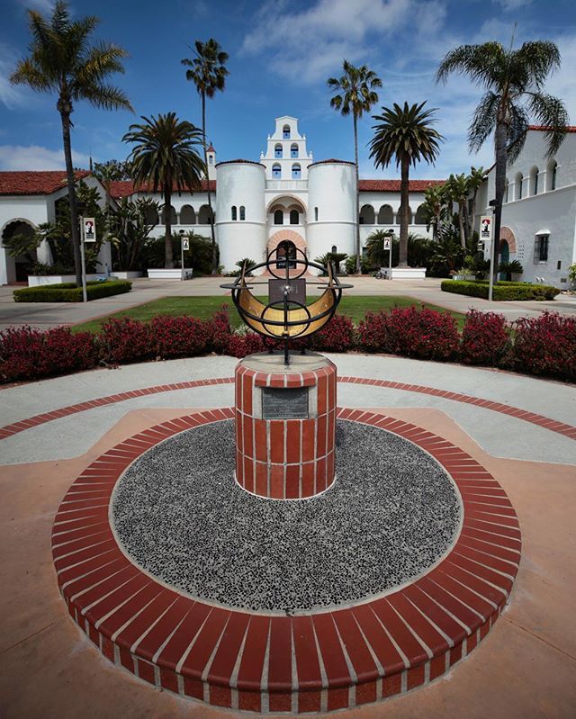 bigfootrod's tweet photo. Hepner Hall •
•
#lajolla #collegelife #sdsu #sandiego #college #ucsd #sd #pacificbeach #sandiegoliving #mysdphoto #collegedays #sandiego_ca #igerssandiego #collegestudent #residualincome #delmar #mca #payday #5linx #cali #downtownsd #chulavista #acn … https://t.co/seOTAEAKyf https://t.co/mdiWcJjngg