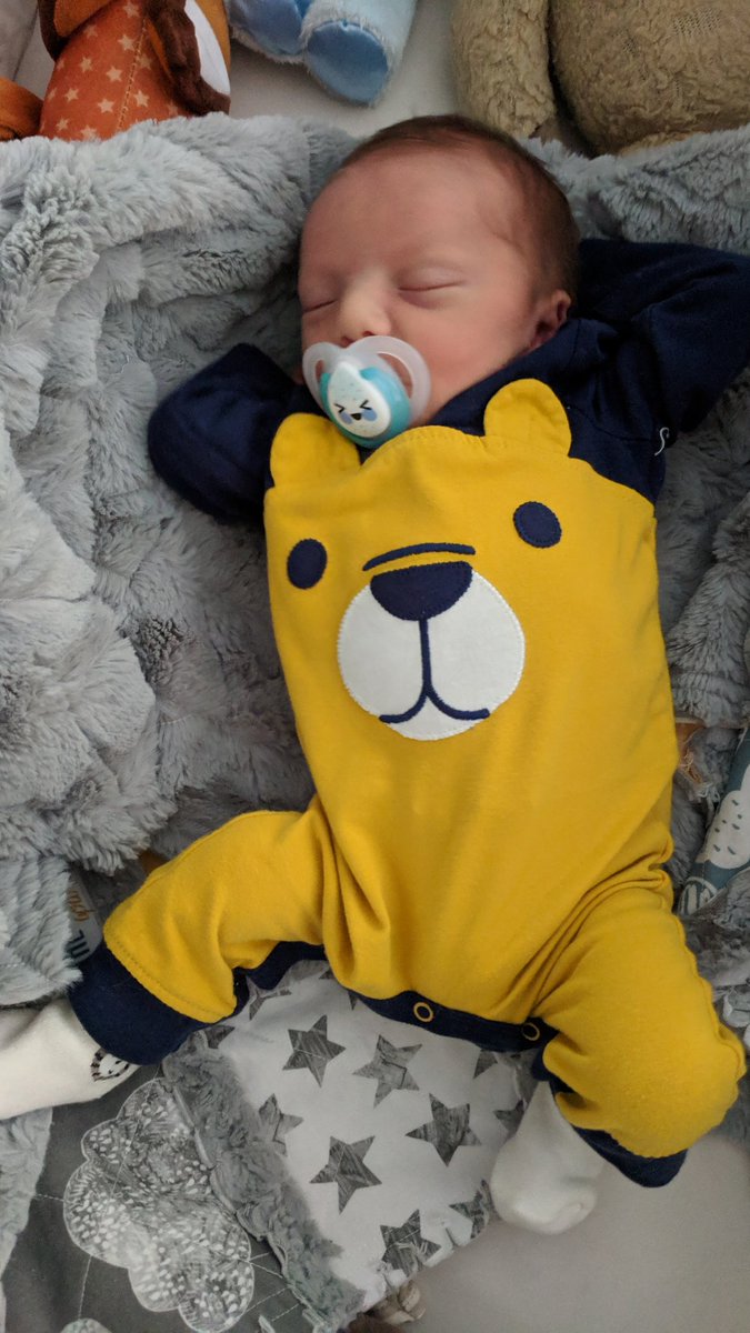 Oliver Keith Maximus Maskrey, born 1.03pm, Friday 29th March, what a Little Legend!