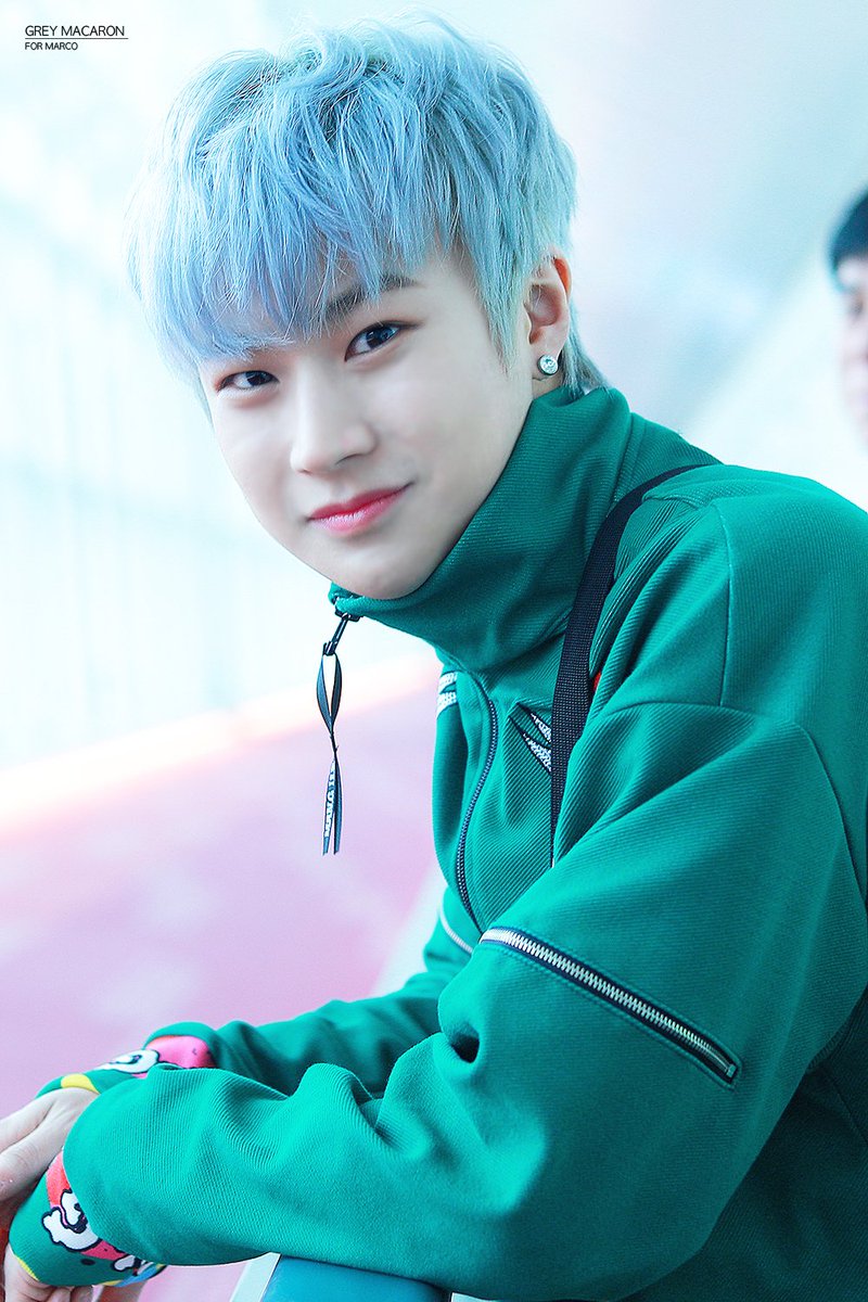 GREYMACARON's tweet photo. 🍯190329 hnd 입국

#이형근 #마르코 #MARCO
#열혈남아 #HBY https://t.co/WOhQvwbHwG