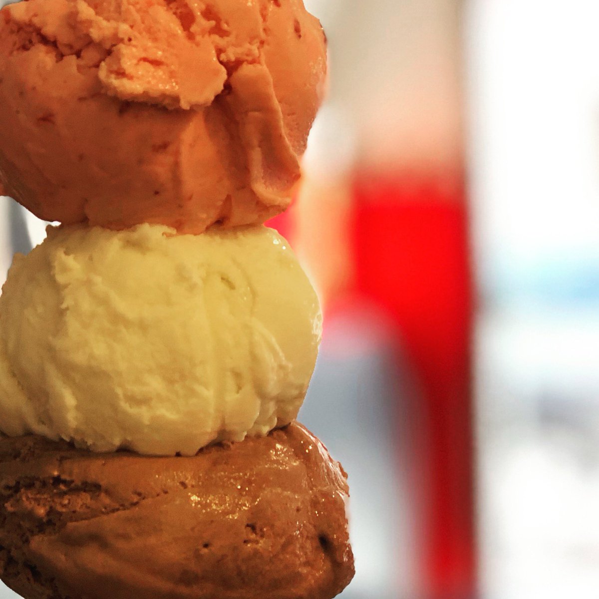 MelsDTCreamery's tweet photo. What are your 3 favorite flavors? #classic #delicious #scoops #cone #sweet #dessertfirst #desserr #yay #justsayyes #favorite #amazing #eatmoreicecream #behappy @MelsDTCreamery @StoningtonPatch @WesterlyLiving @ctfoodlovers https://t.co/V0wjyGNaKG