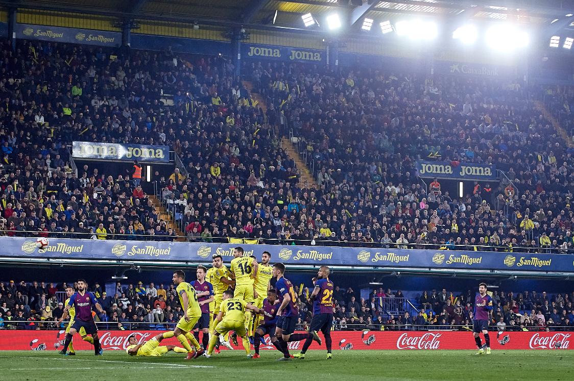 elmessius's tweet photo. Temporadas más goleadoras #Messi

73 (2011/12)
60 (2012/13)
58 (2014/15)
54 (2016/17)
53 (2010/11)
47 (2009/10)
45 (2017/18)
42 (2018/19) 💥 https://t.co/BCTQTzD53f