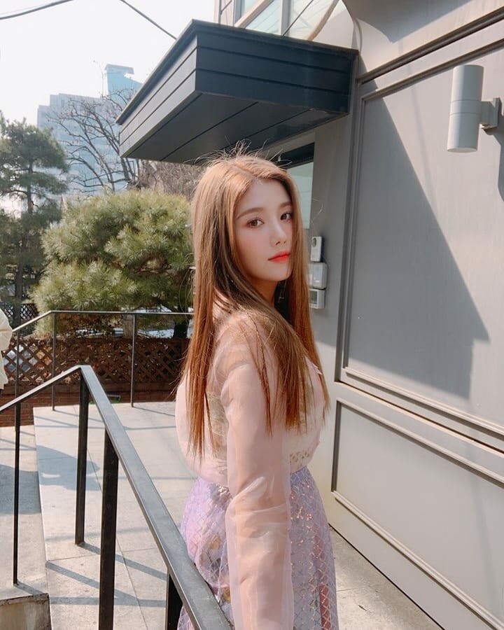 Kwon Eun bi 🍁 (@qeuyeoja) / Posts / X
