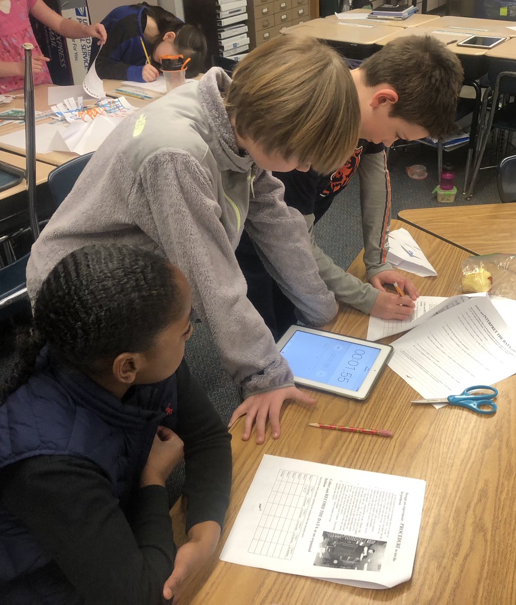 PaulSolarz's tweet photo. Had some fun doing #SCIENCE today! Learned about variables, collecting data, averaging numbers, using a stopwatch, aerodynamics, the importance of consistency in science, etc: https://t.co/ooppVlUoZo

#LearnLAP #4thchat #5thchat #d25ItsPersonal #WGLeads https://t.co/FLS8nleinC