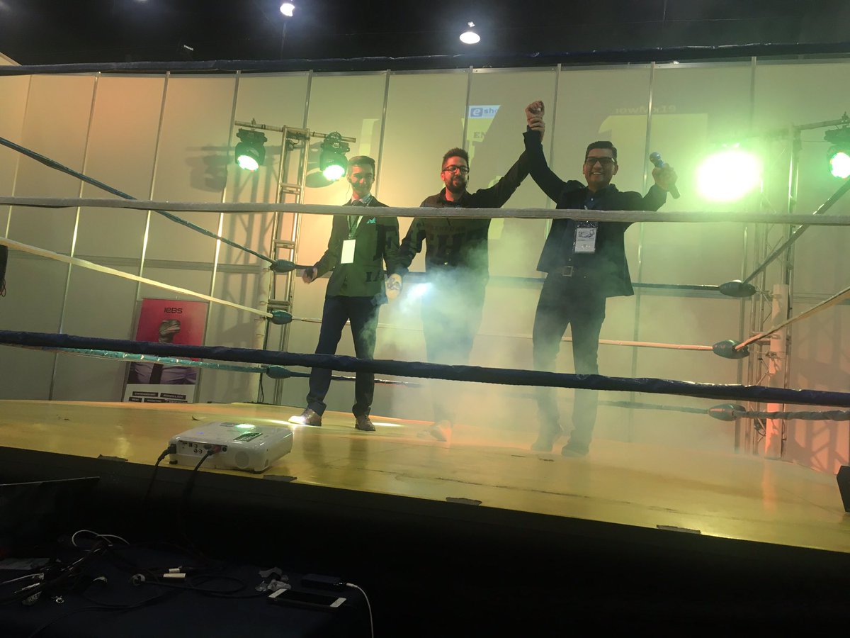 ArleneAdanary's tweet image. Primer día de #eShowMX19 y la pasamos fantástico !