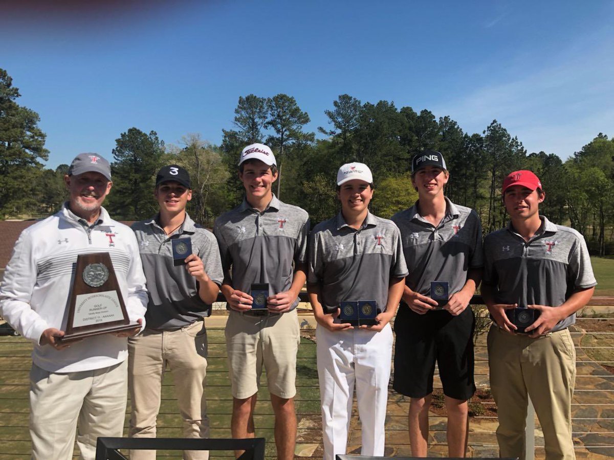 sjohnson8898's tweet photo. So proud of our @RELGolf for winning 2nd in district!! https://t.co/GGp8s5faIm