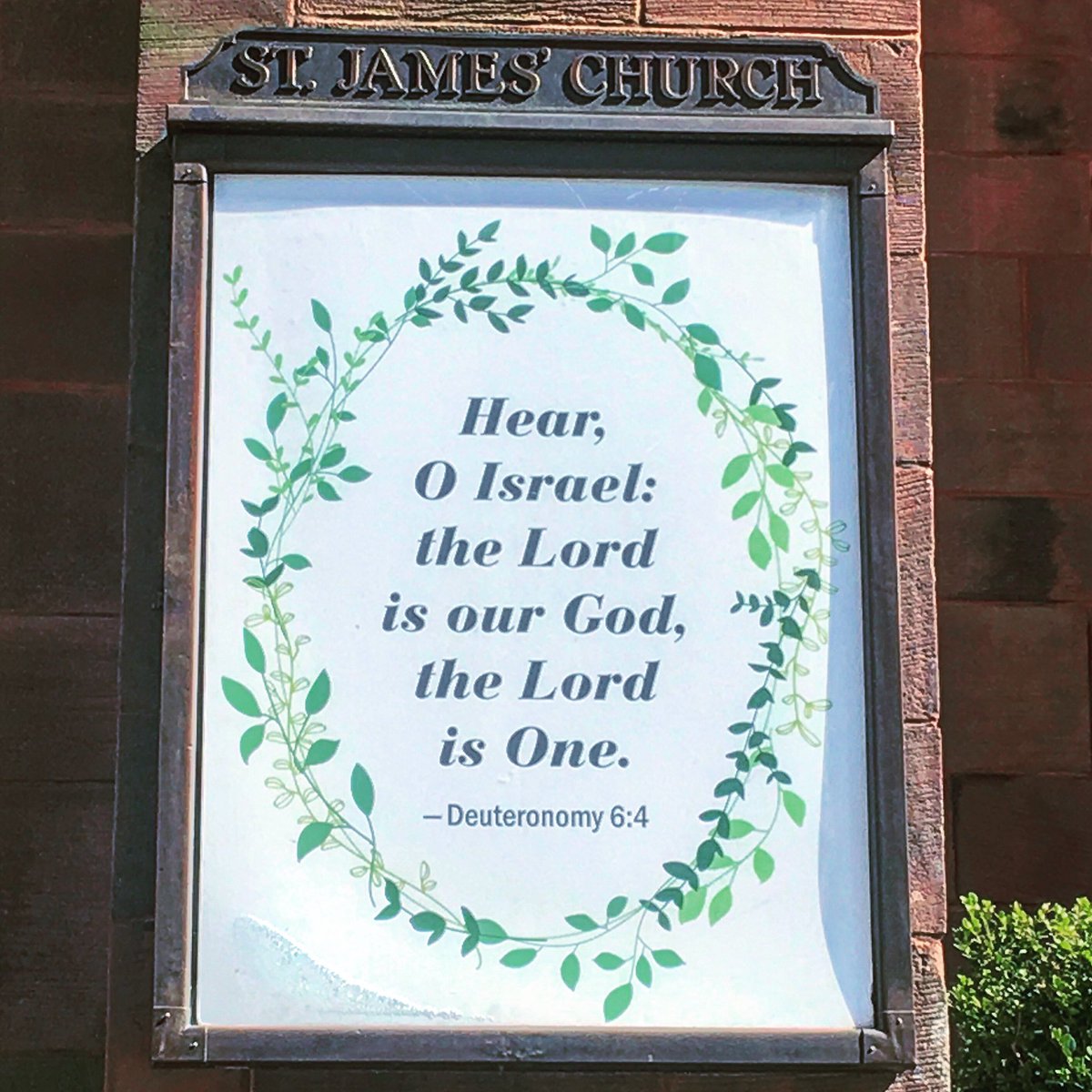 shrinecrawl's tweet photo. St. James’ Church. 
New York, NY.
#stjamesnyc @stjamesnyc  #deuteronomy #church #christian #shema  #interfaith
#shrinecrawl #shrine #oldtestament #deut64 #religion #religious #holy #holysites #wisdom #abrahamic  #שמעישראל
 
(Photocred: @cerothstein) https://t.co/9L2v9i6IyC