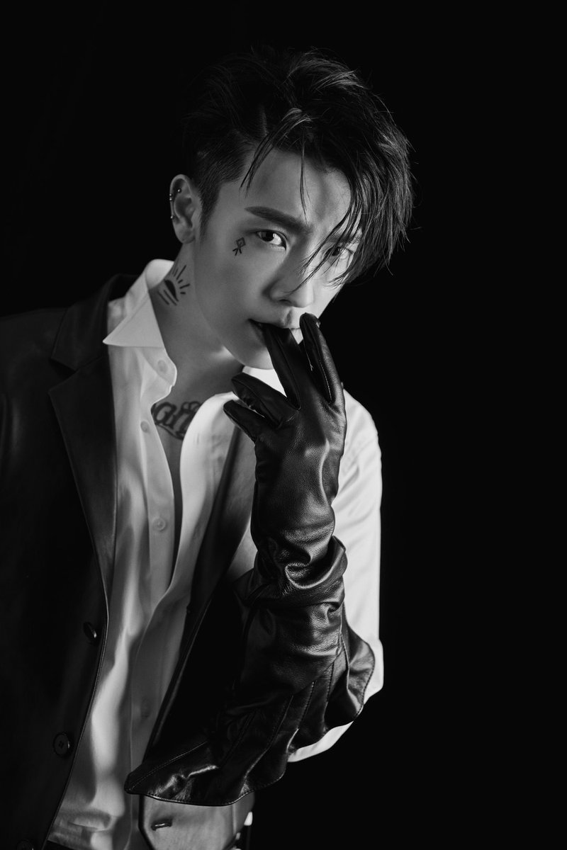 SoundLineRadio's tweet photo. #SuperJuniorDnE revela teaser de #Donghae para su tercer mini álbum  #DANGER https://t.co/NnlXYztUkT