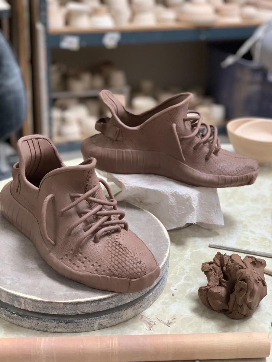 yeezy clay twitter