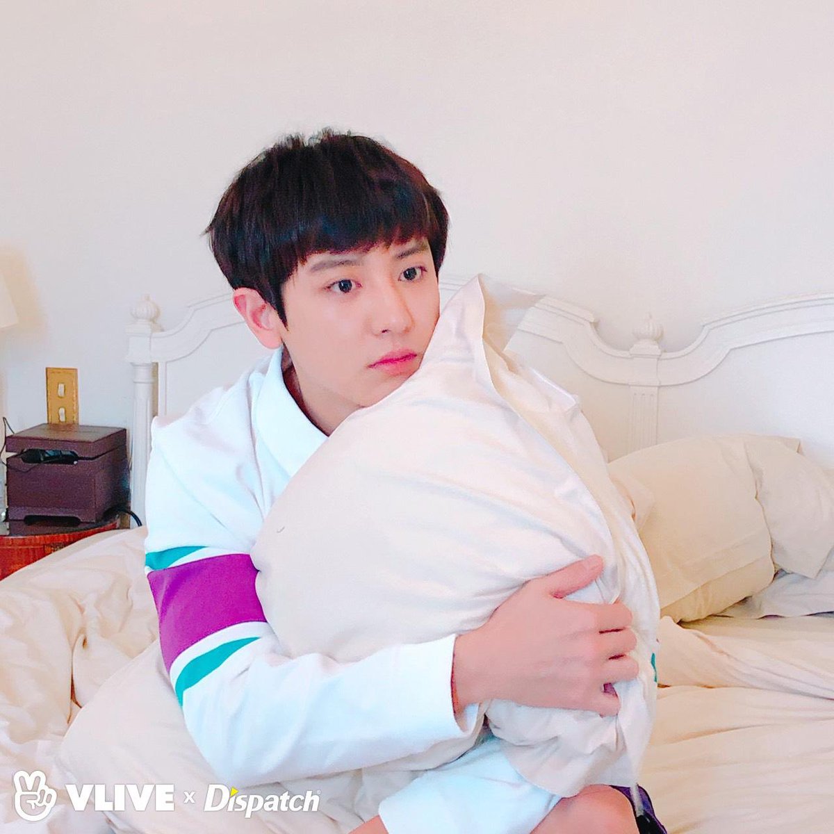 저기요?,,..,,,,... channels.vlive.tv/C796F3/celeb/1…

#찬열 #EXO #CHANYEOL ⁠#엑소 @weareoneEXO #UltimateTommyBoyCHANYEOL