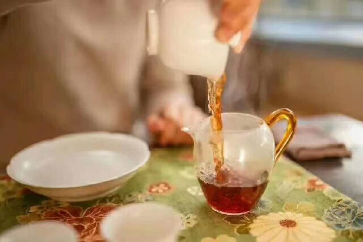 a84979334's tweet photo. Spring is the season for black tea https://t.co/E1IdTauTkV