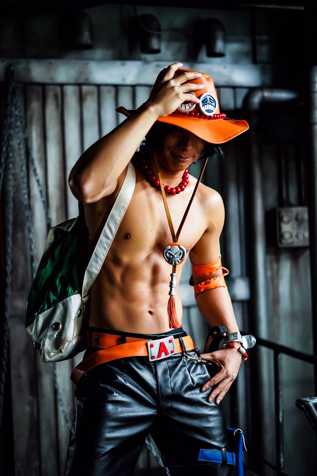 Hiro Onepiece Cosplay Photo Noise Bell1234 Portgas D Ace フィギュアポーズ ハコアム エースコスプレ 体の仕上がりはまだ5割 T Co Ufldwjiku9 Twitter