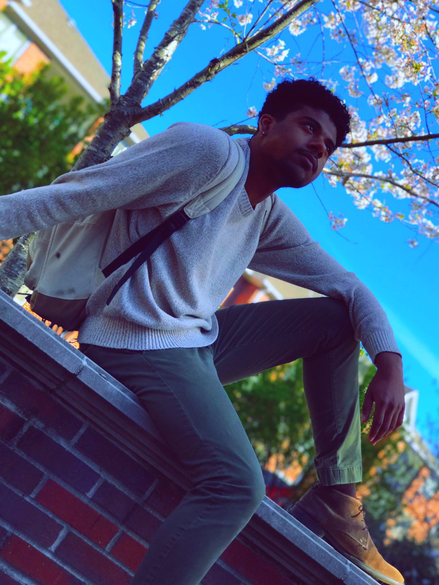 adraniquee's tweet photo. Been working on my photography skills📸💫
w/ @AJ3KJR
#naturaltwitter
#blackboyjoy https://t.co/1q4ko0hKjH