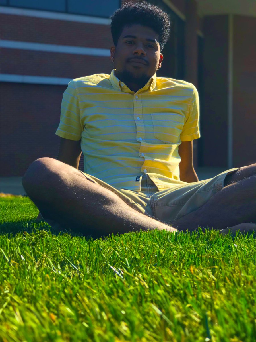 adraniquee's tweet photo. Been working on my photography skills📸💫
w/ @AJ3KJR
#naturaltwitter
#blackboyjoy https://t.co/1q4ko0hKjH