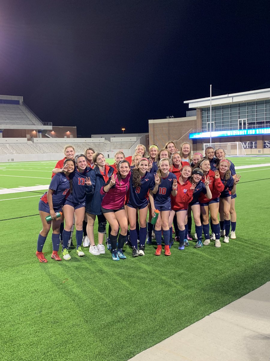 MustangsATC's tweet image. ROUND 3 HERE WE COME!!!! Pearce girls beat Guyer 3-2 to advance on to play Mansfield in the regional quarterfinals! ❤️⚽️💙 #RTTO #RISDgreatness