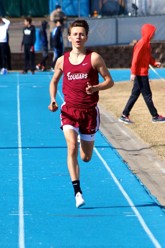 peteotterson's tweet photo. 3:52 4x400 1st place win at the Eastview Invatational. #runjackrun #lshsdistance https://t.co/utKSnBMJtA