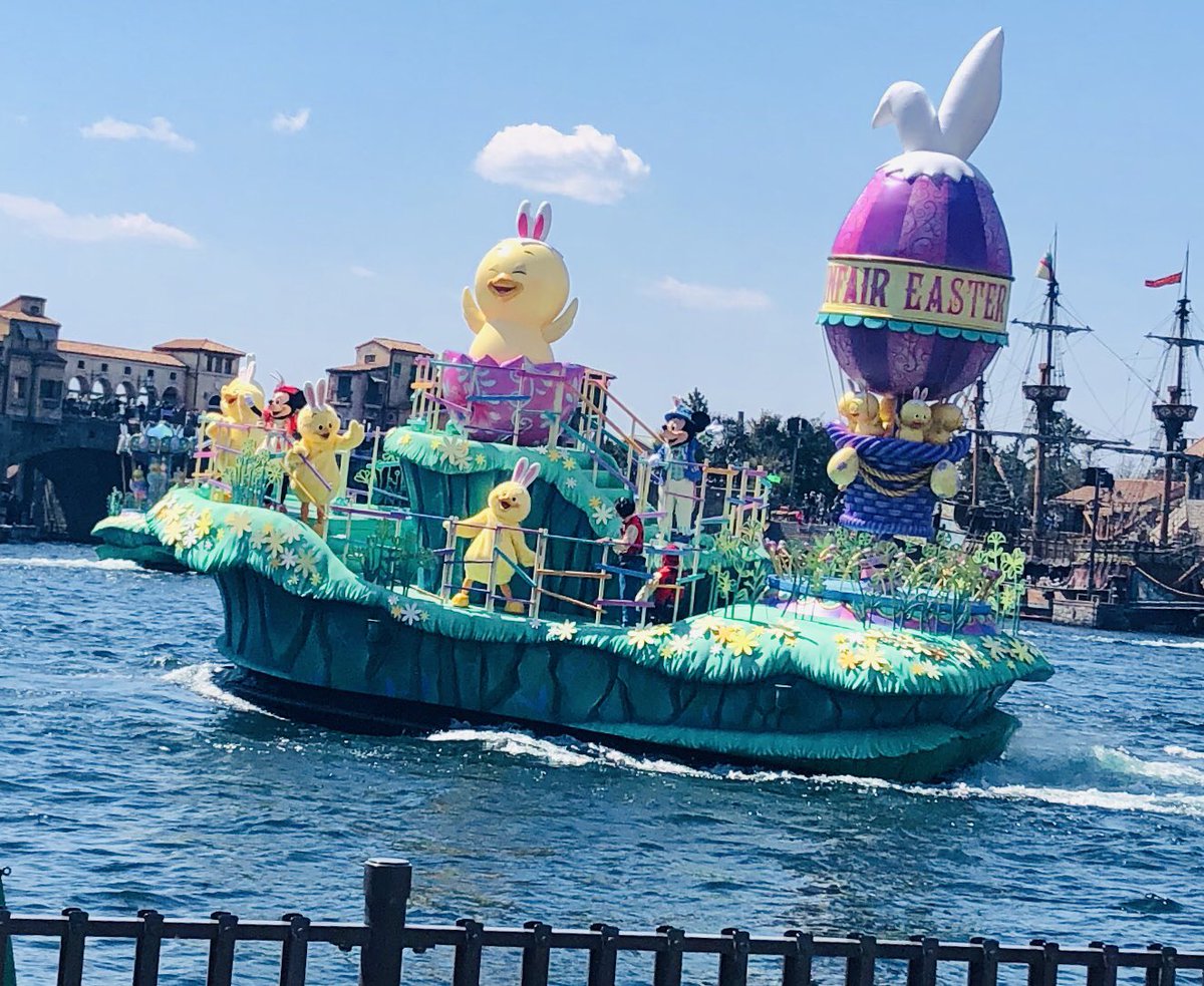 _chibawalker_'s tweet photo. 東京ディズニーシーの新しいハーバーショー「Tip-Top イースター」にもうさピヨが登場！可愛いダンスを見せてくれます。#東京ディズニーシー https://t.co/rNpmUIIefC