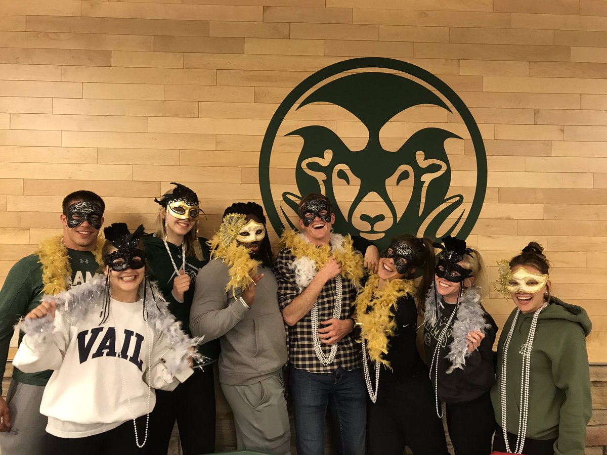 CSUSAAC's tweet image. “Strike a pose”