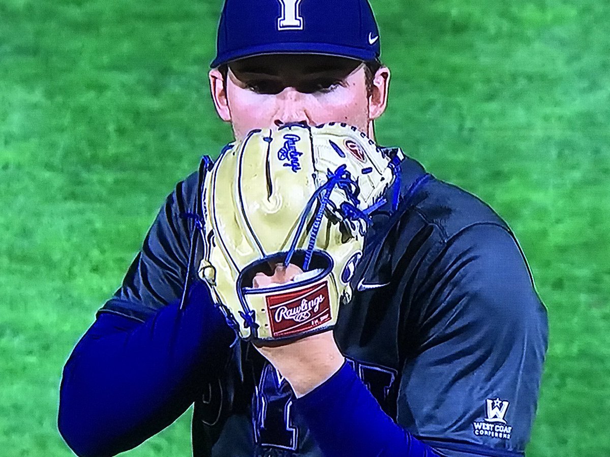 dfduel's tweet photo. Utah started out strong then BYU answered. It’s 5 Utah-BYU 4 in the bottom of the 5th and the Deseret First Duel Rivalry is heating up in 50 degree wet weather. https://t.co/shXEmMy8nS