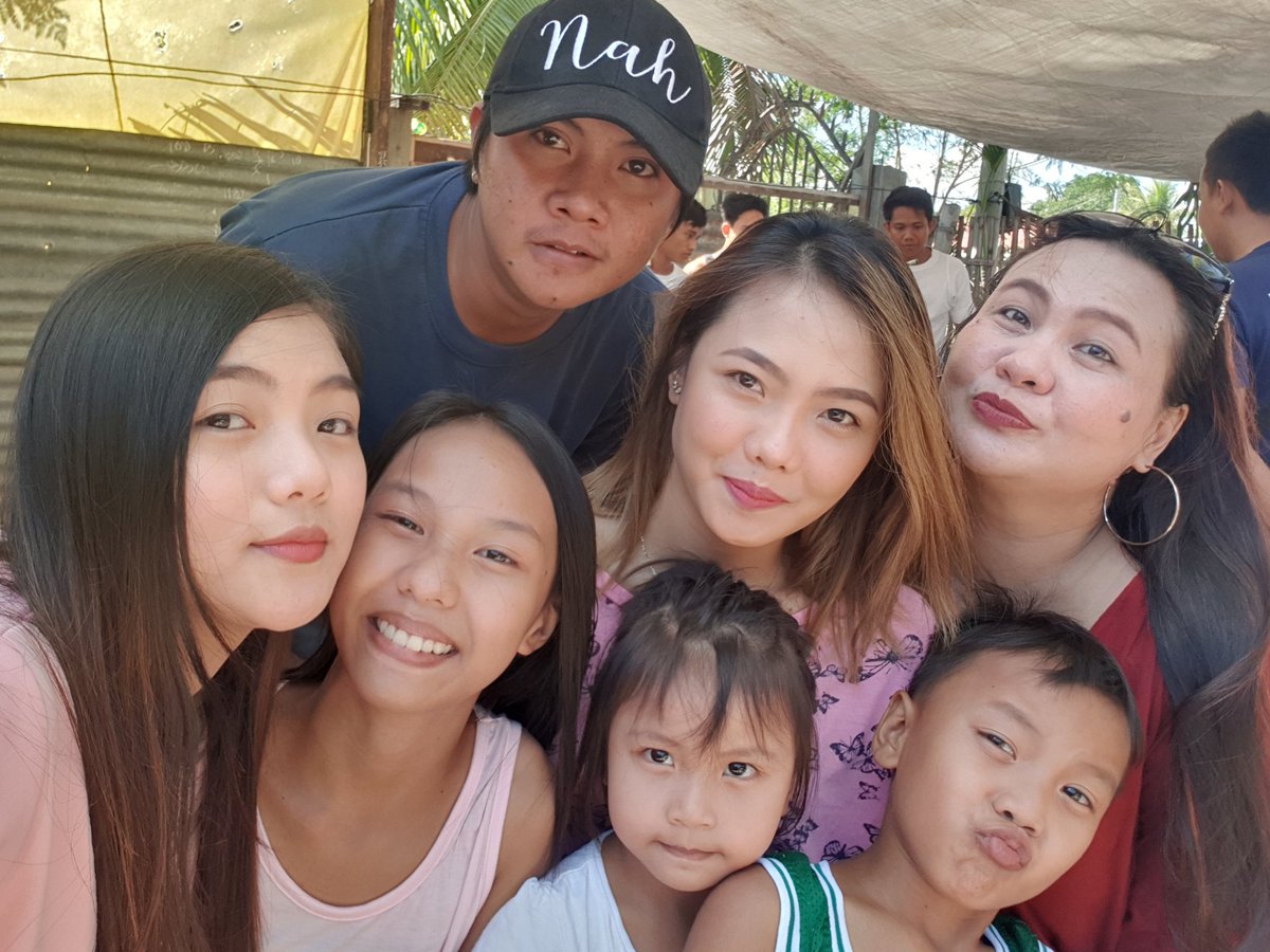 JELAYPILONES08's tweet photo. My family😍 https://t.co/g9aCdAzwXs