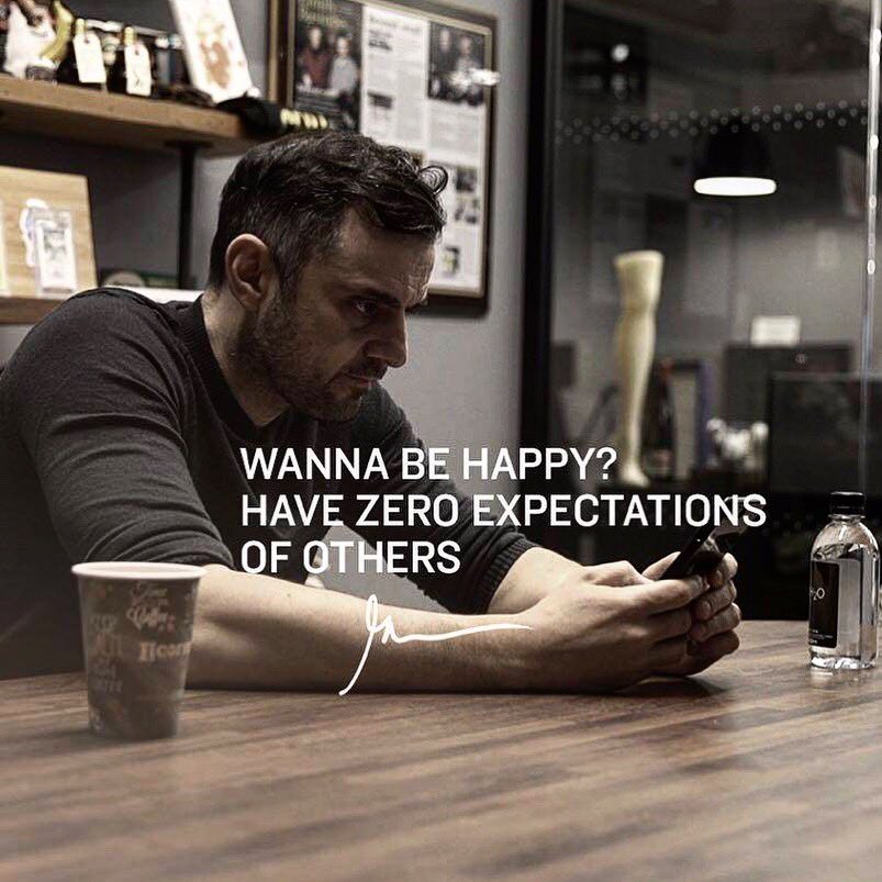 garyvee's tweet image. 