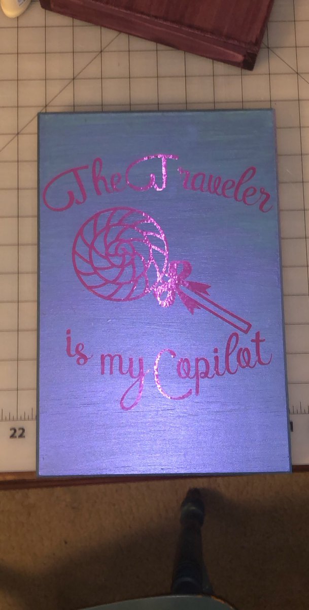 katsagator86's tweet photo. First #dungeonsanddragons game starts tomorrow! Thank you @CriticalRole for inspiring me to play and creating such a lovely community. I hope @LauraBaileyVO approves of the Jester dice tray I made 🤞🏻Also made a @matthewmercer inspired one for a friend #Critters #CreativeCritters https://t.co/JYyCiKUVlM