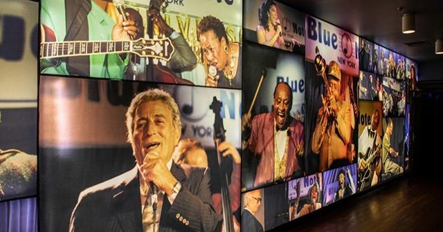 bluenotehawaii's tweet photo. Are you into #livemusic? Right this way then. #bluenotehawaii
•
•
•
#jazzclubonthebeach #shows #music #dabesthawaii #hawaiiwego #visithawaii #visitoahu #lethawaiihappen #oahulife #honolulu #waikiki #hawaii #ighi #igoahu https://t.co/7ZbkbV90Wg https://t.co/evFxI2okvS