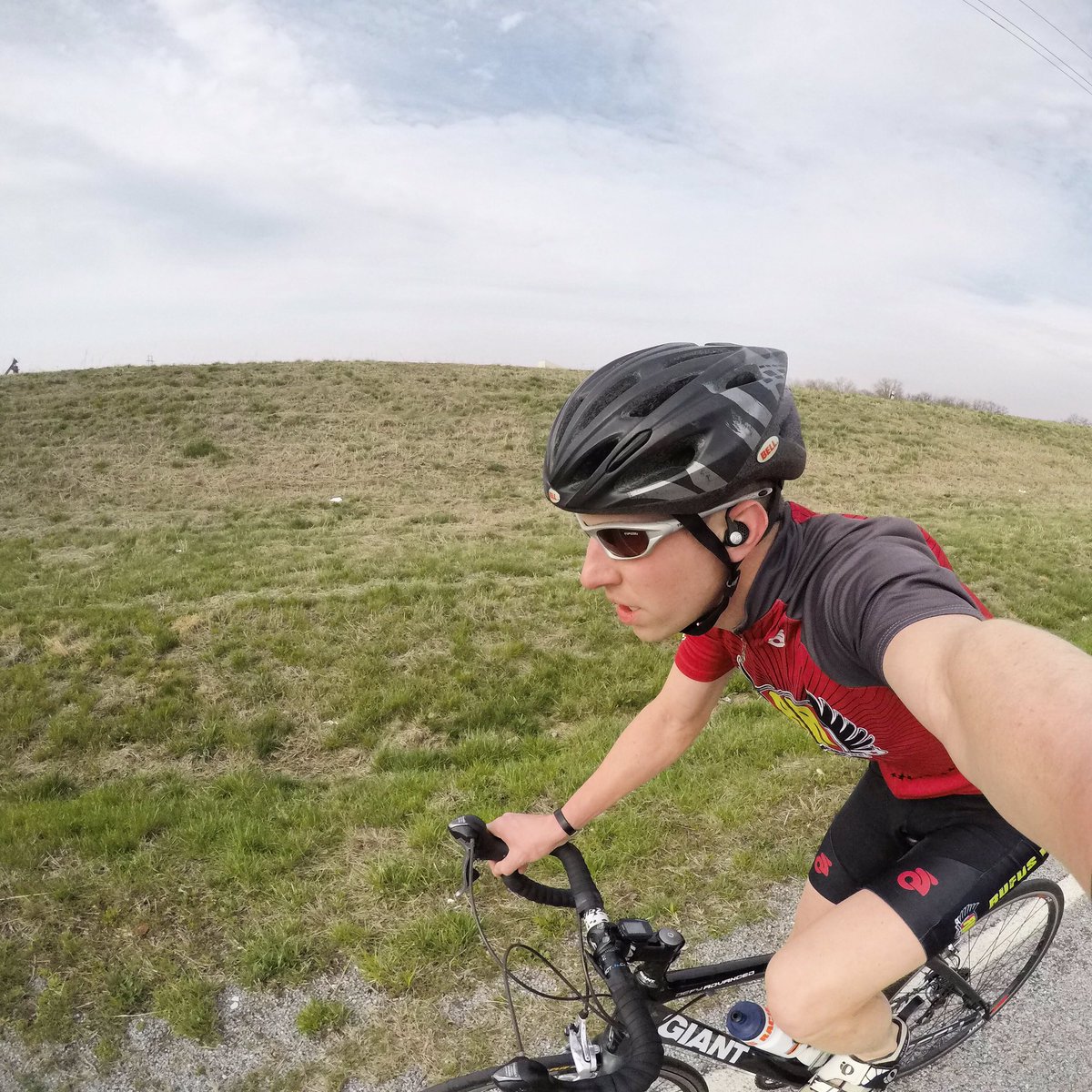 wearEnergyLab's tweet image. What was your workout today?
🚴🏼‍♂️
Today’s workout was longer max efforts. 4min - 5 min - 2:30 min - repeat backwards. Mostly have these durations because of stop signs. 😂 Varying rest between makes for a great way to crush yourself in 45 min. #triathlon #triathlete #swimbikerun