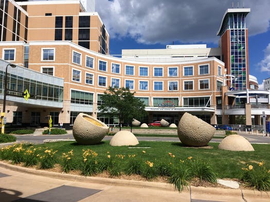 StarTribune's tweet photo. Children's Minnesota is opening clinic for transgender youth to offer more timely treatment and info to children and their parents. https://t.co/ZPRl7YcbyM https://t.co/C1f422jJ60
