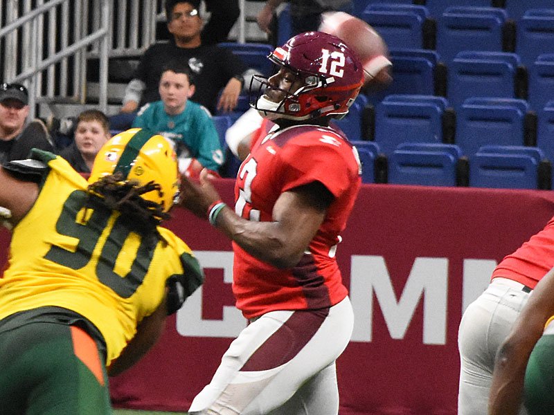 JoeAlexander210's tweet photo. Marquise Williams photo gallery from Hotshots game wraps up my San Antonio Commanders coverage 
@aafcommanders #aafcommanders #sacommanders #takecommand 
https://t.co/D4vwzLwMNB https://t.co/LfwXywKT0f