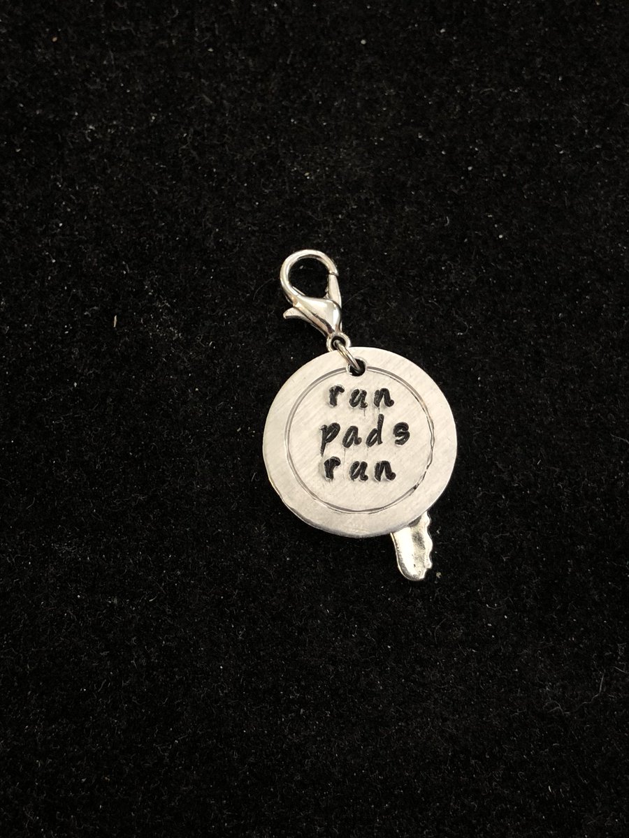 ChangingChanne1's tweet image. I’m still raising money for #runpadsrun with these awesome charms! #spnfamily @jarpad @realGpad 

asyouwishcustomdesigns.com/supernatural-a…