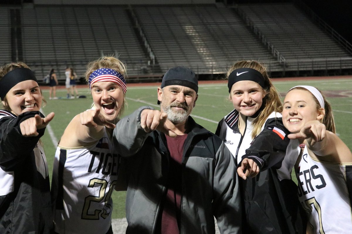 adairphoto16's tweet photo. DRIPPING SPRINGS TIGERS LACROSSE WN BIG OVER STONEY POINT #absolutelyelectric #tigerlacrosse @FanstandATX @KDRPFM @OneTigerNation https://t.co/e4UfyINLgU